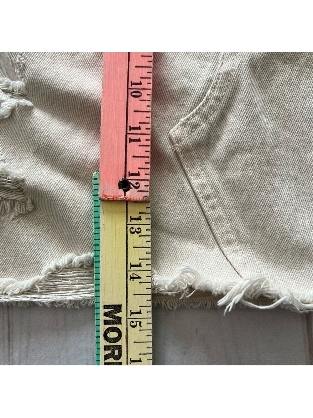 We The Free Women's Khaki Denim Mini Skirt Size 30 Casual Distressed Frayed Hem - Picture 13 of 14